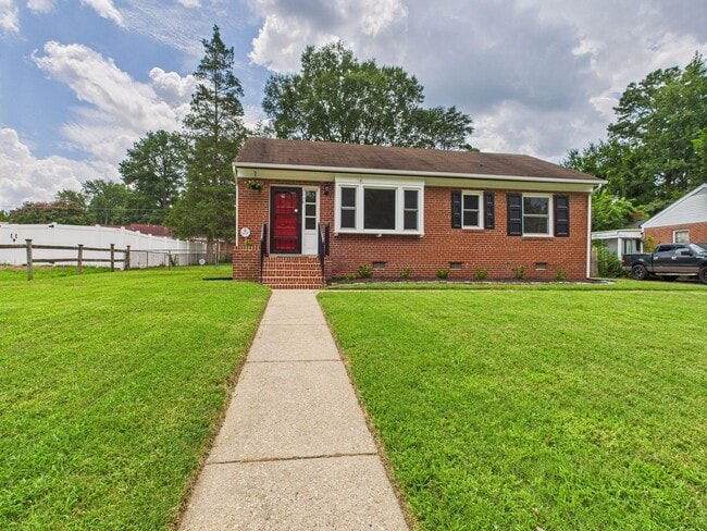 Building Photo - 1709 Glenview Rd