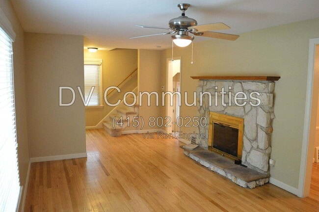 Building Photo - 23805 E Groveland Rd