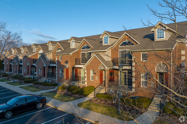 Building Photo - Balmoral Park