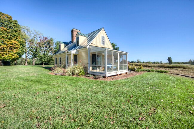 Building Photo - 13298 Woodley Rd
