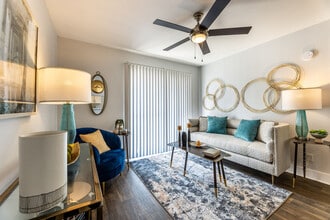 Building Photo - The Griffin Apartments