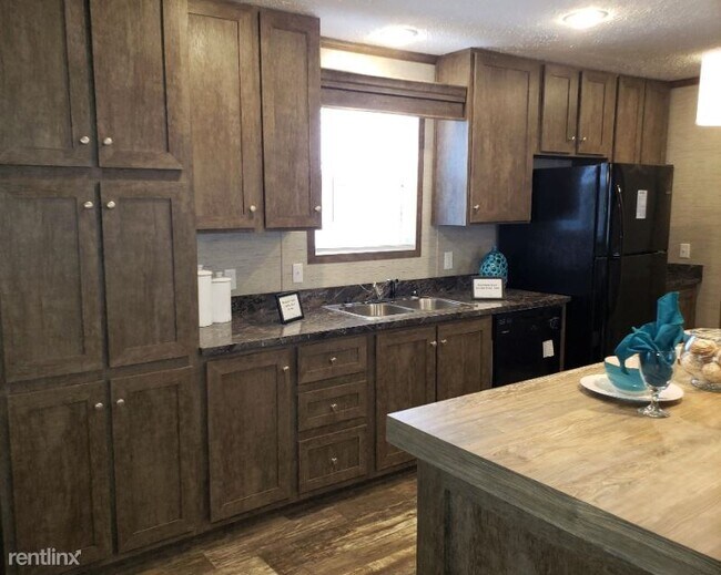 Foto del edificio - 4 br, 2 bath Mobile Home - 3878 E Wembley Ln