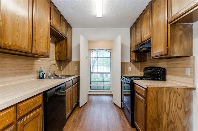 Foto del edificio - 2301 Kingsford Ct