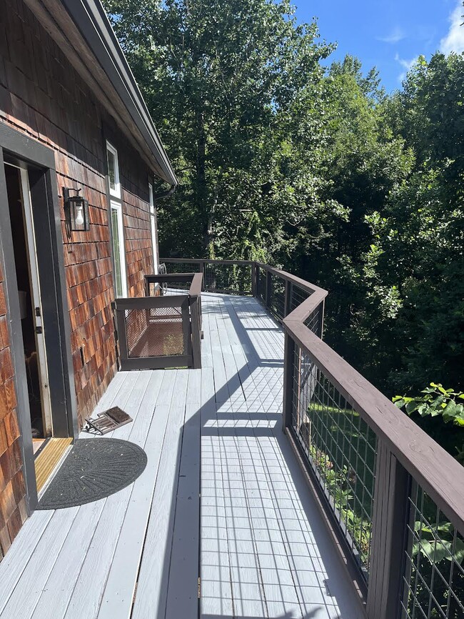 Building Photo - 12 Hidden Knoll Dr