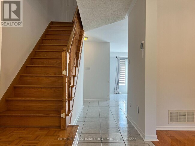 Building Photo - 309 Bantry Ave