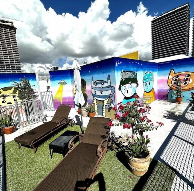 Foto del edificio - 481 NE 29th St