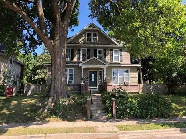 Building Photo - 1914 2nd Ave N.