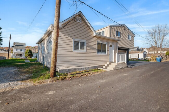 Foto del edificio - 423 2nd Ave