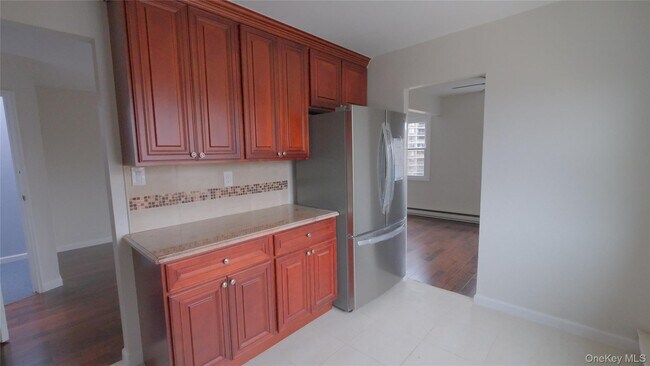 Foto del edificio - 23-49-49 Corporal Kennedy St