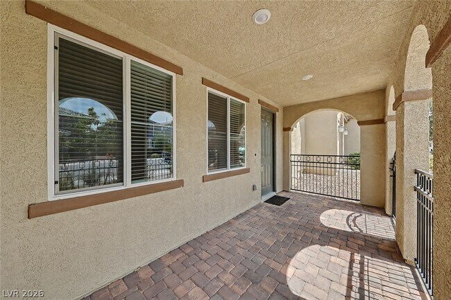 Building Photo - 3528 Punta Tersiva Ln