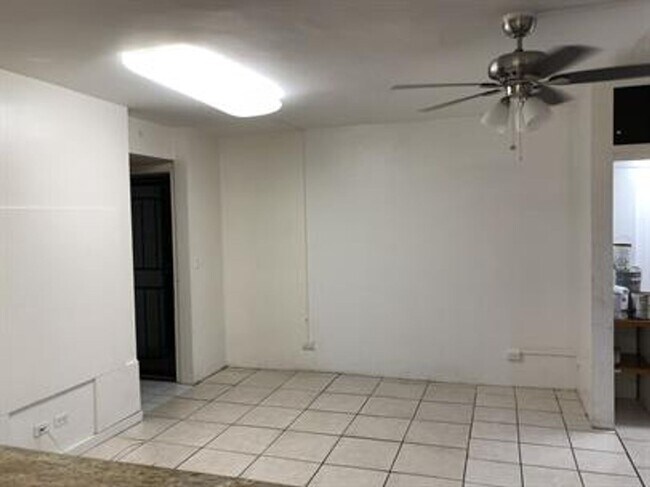 Foto del edificio - 2050 Nuuanu Ave
