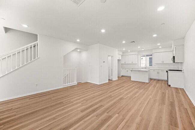 Building Photo - 7347 Solstice Pl