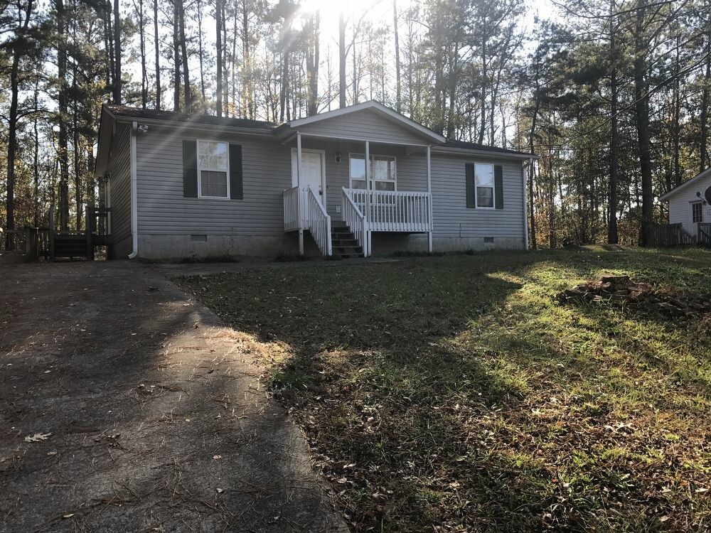 Foto principal - 141 Rosewood Dr
