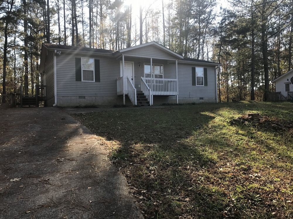 Primary Photo - 141 Rosewood Dr