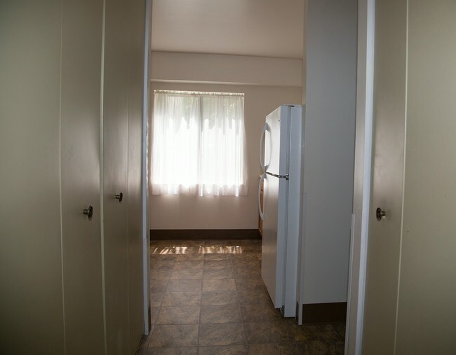Foto del edificio - Sullivan Terrace 55+ Senior Apartments