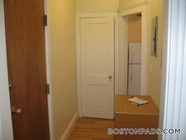 Building Photo - 109 St Stephen St