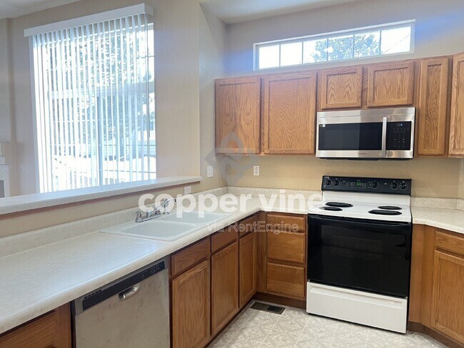 Foto del edificio - 6337 Cole Ln