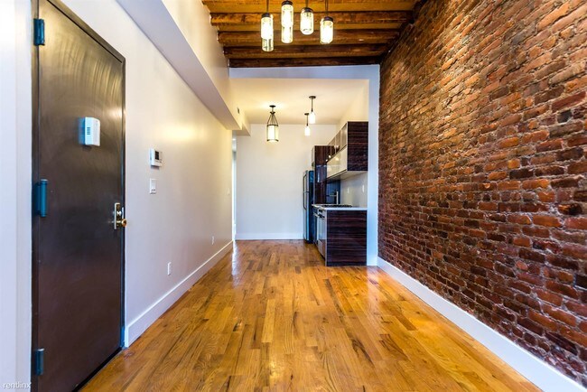 Building Photo - 152 Knickerbocker Ave
