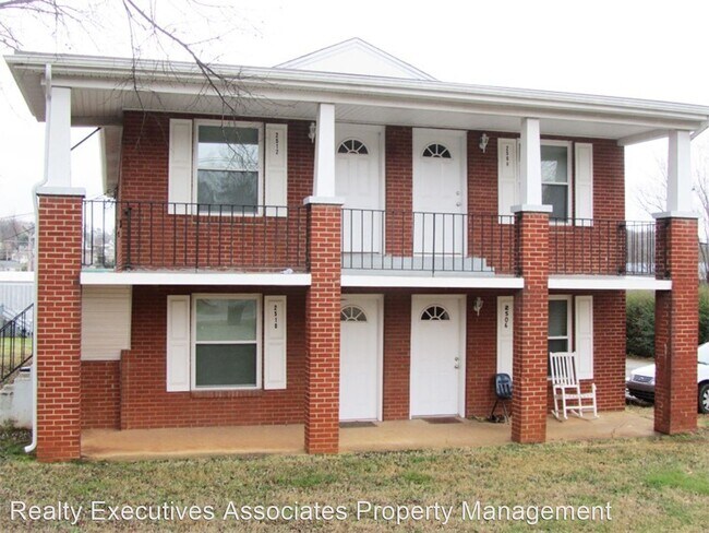 Building Photo - 1 br, 1 bath House - 2512 Cecelia Avenue