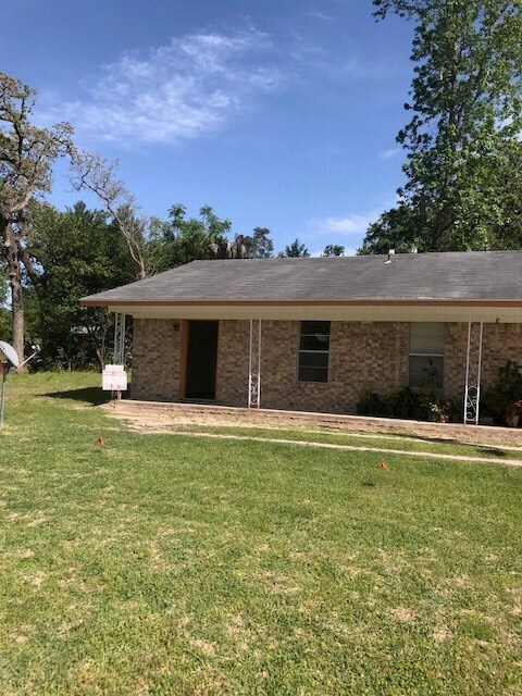 Foto del edificio - 913 Prentice Ln