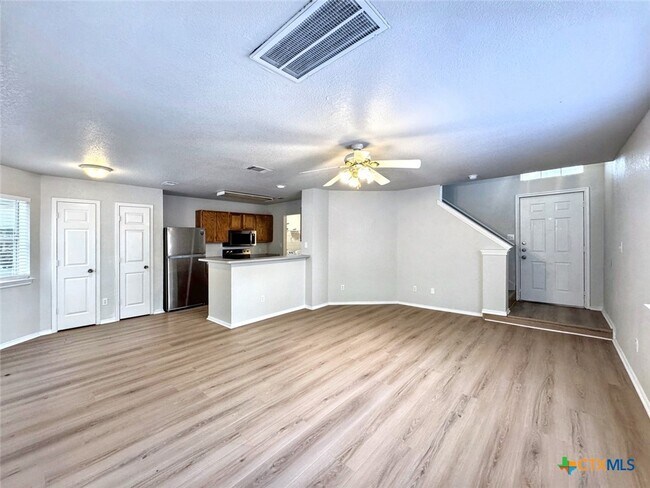 Building Photo - 867 Sagewood Trail