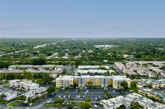 Building Photo - 7410 SW 82nd St