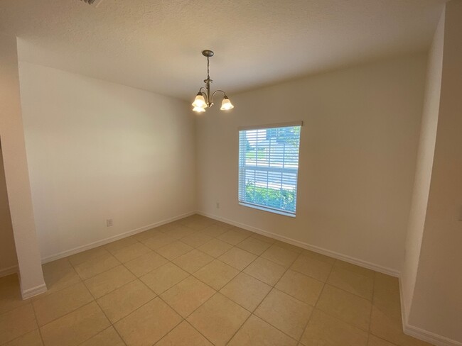 Building Photo - Williams Preserve-Townhouse-394 Annabelle ...