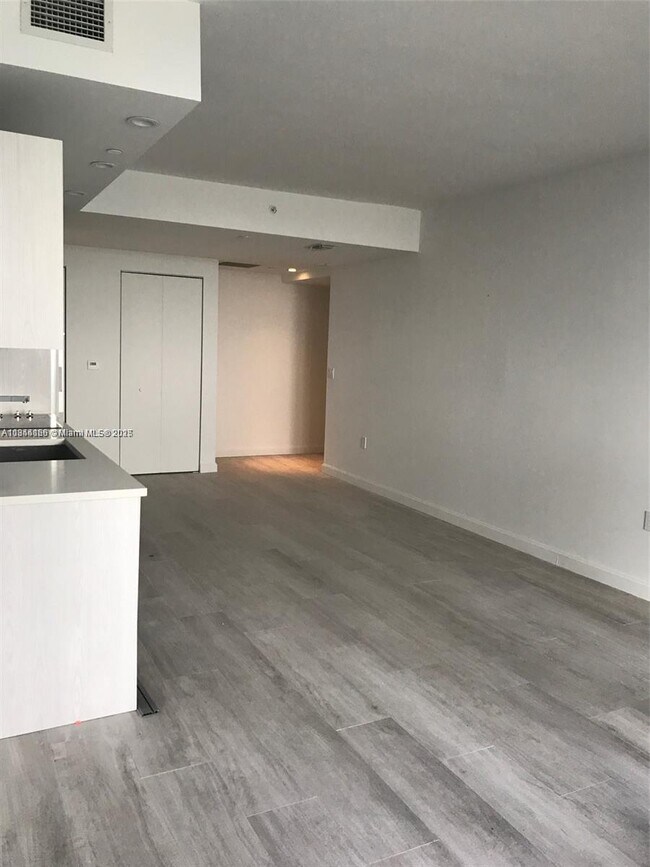 Foto del edificio - 55 SW 9th St