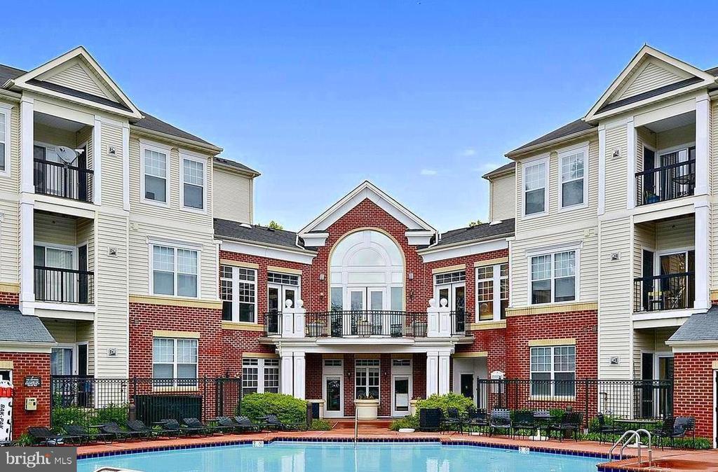 Foto principal - 11307 Aristotle Dr