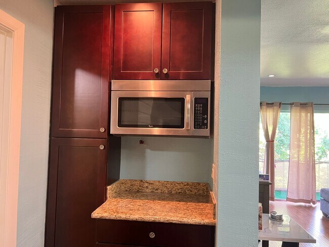 Foto del edificio - 2230 S Piney Point Rd