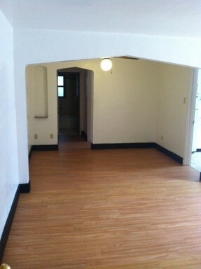 Interior Photo - 666 Florida Ave