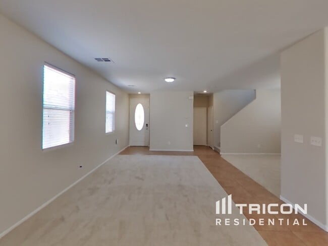Building Photo - 9537 Crown Pines Ct