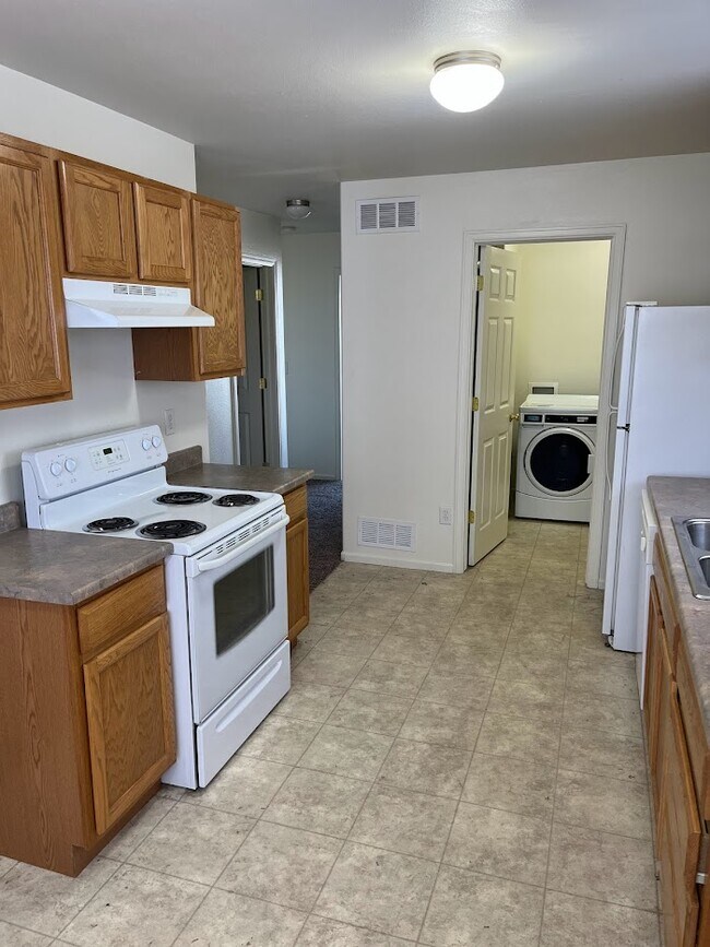 Foto del edificio - 701 W 2nd St