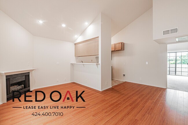 Foto del edificio - 4651 Cahuenga Blvd