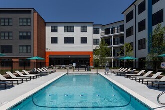 Building Photo - Parkway Apartments