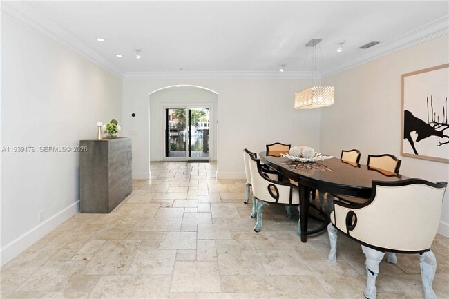 Building Photo - 1108 Washington St