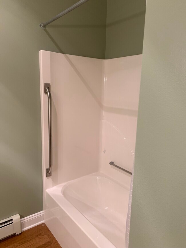 Baño - 661 Broadway