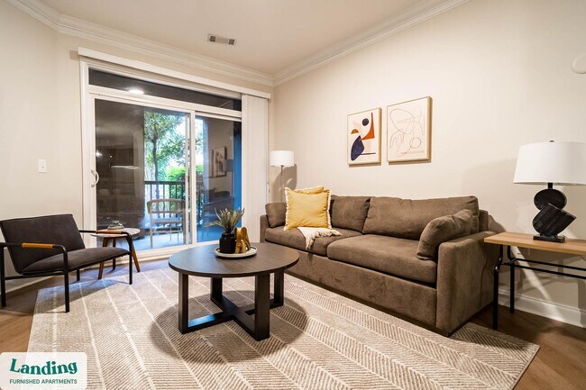 Foto del edificio - 3000 Renaissance Park Pl