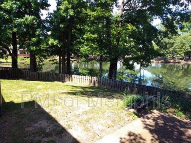 Building Photo - 3067 Woodland Fern Cv