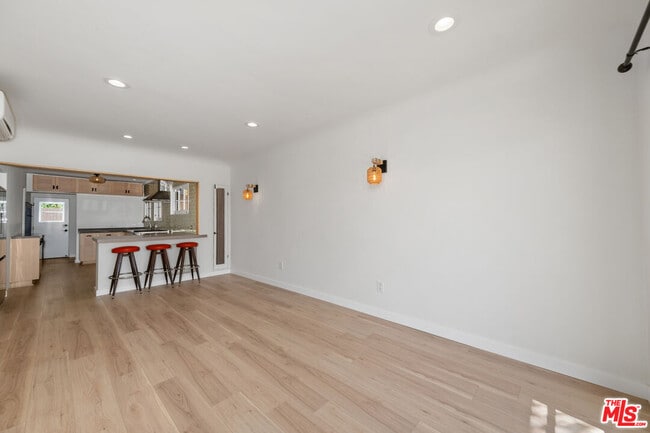 Building Photo - 3846 Lyceum Ave