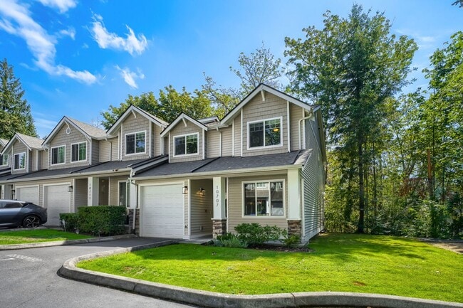 Photo - 10707 SE 170th St. Townhome