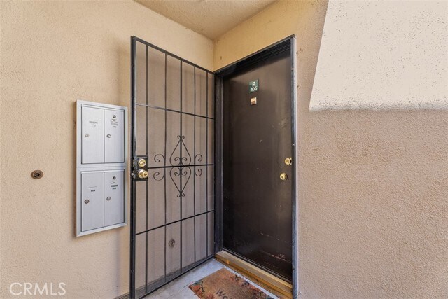 Foto del edificio - 12200 Montecito Rd
