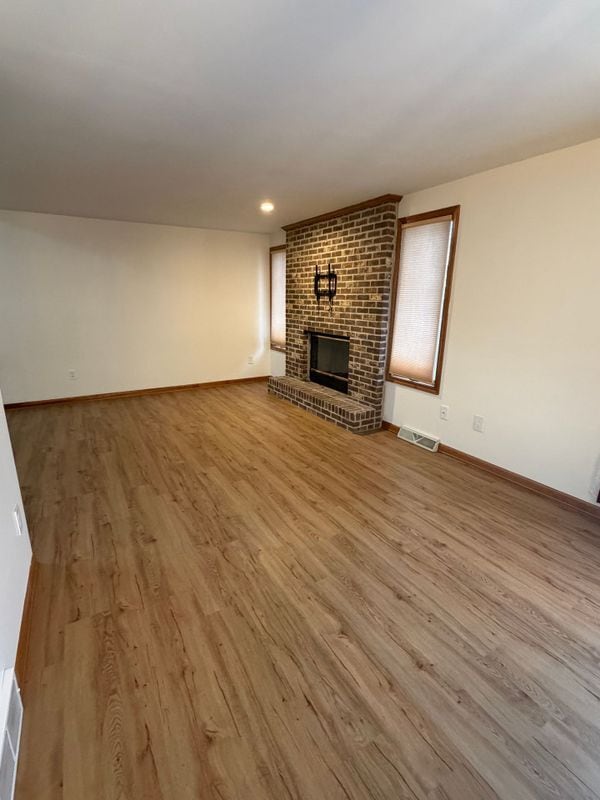 Building Photo - 142 Northwood Dr