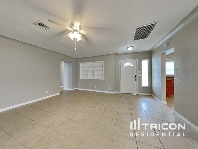 Foto del edificio - 4225 Cortez Way S