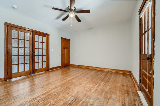 Master Bedroom - 327 Elrino St