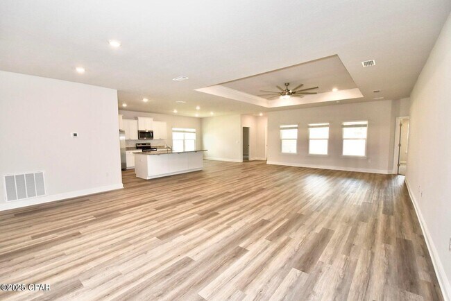 Building Photo - 4858 Sweetspire Dr