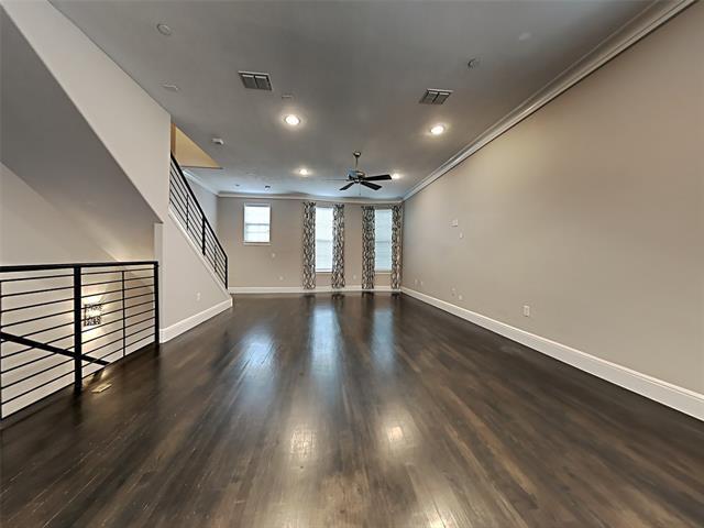 Foto del edificio - 3200 Ross Ave