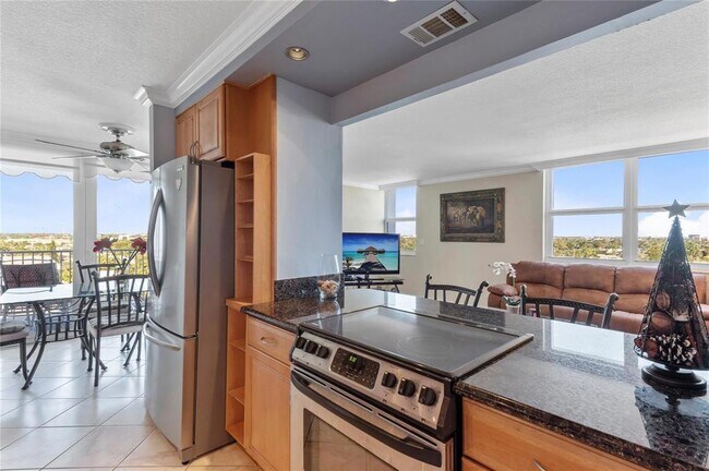 Foto del edificio - 2881 NE 33rd Ct