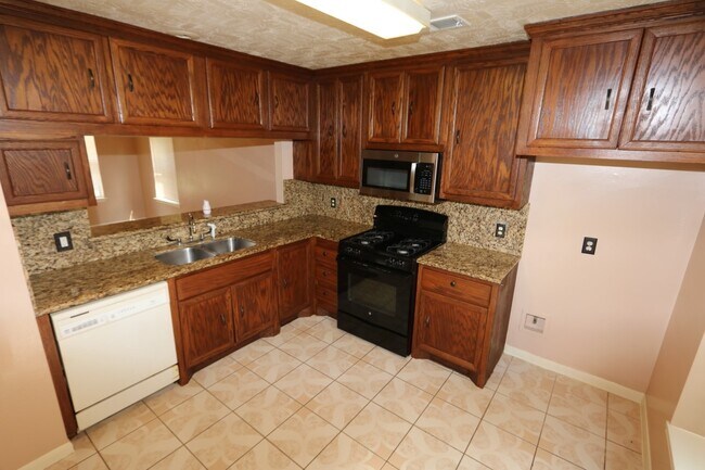 Foto del edificio - 20514 Red Sun Dr