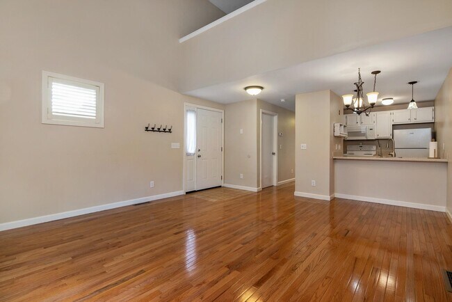 Foto del edificio - 108 Glengarry Dr